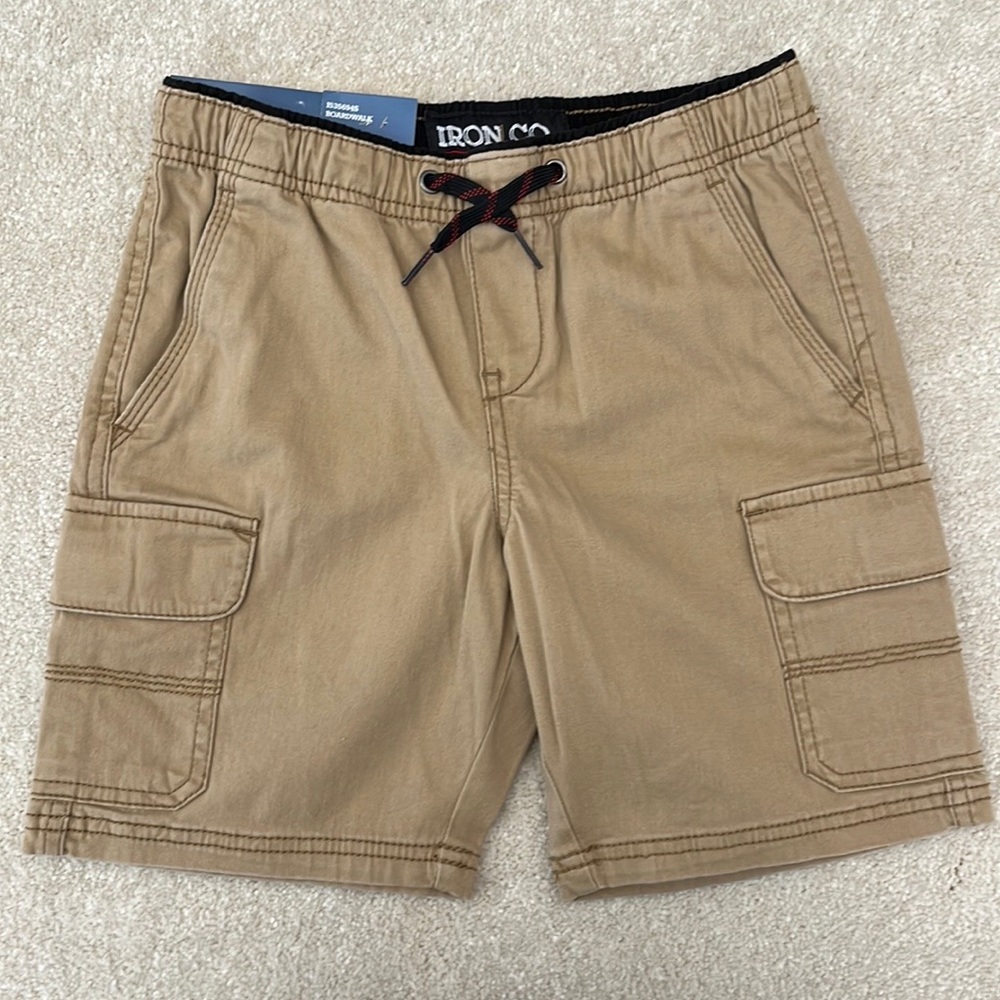 NWT Iron Co. Stretch Cargo Pull On Shorts